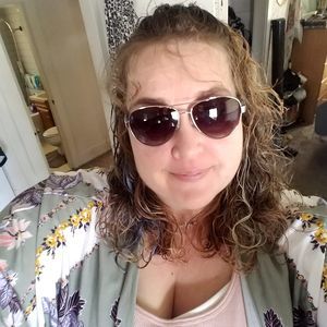 Meet your Posher, Renee